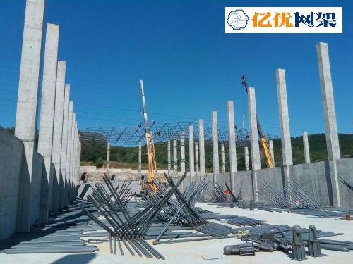 汉川料棚网架设计